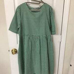 Green/white gingham check dress